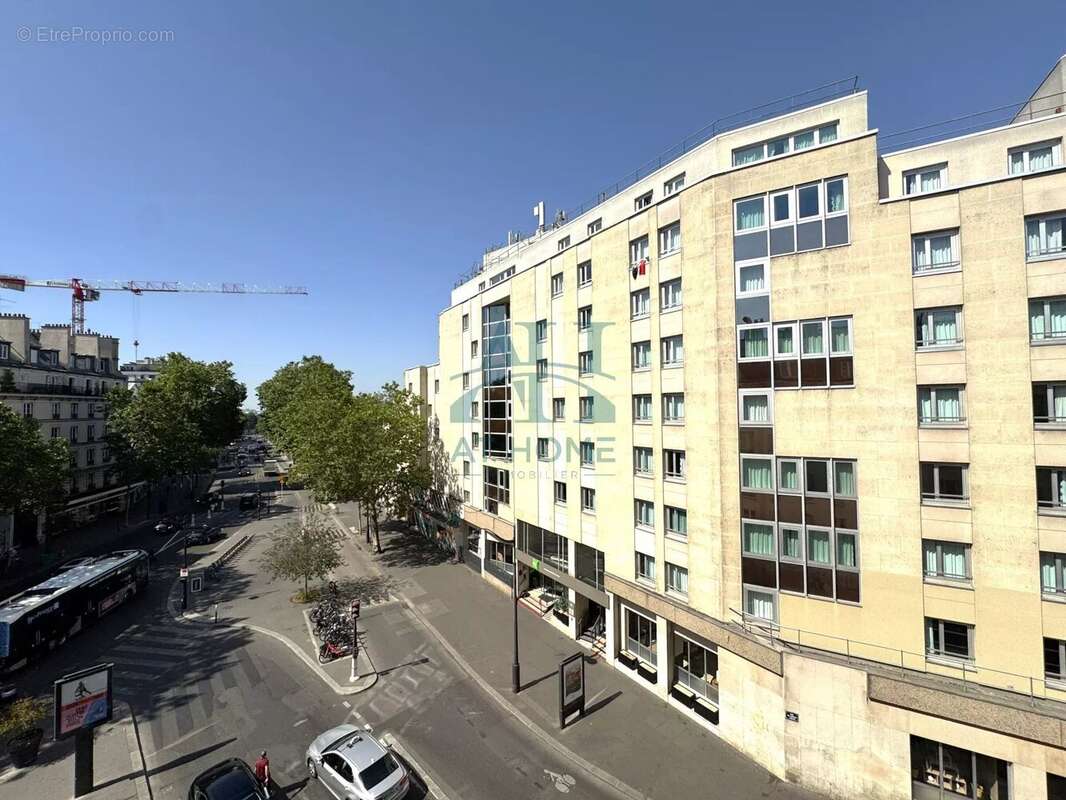 Appartement à PARIS-10E