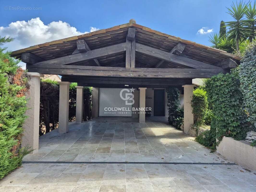 Maison à MOUGINS