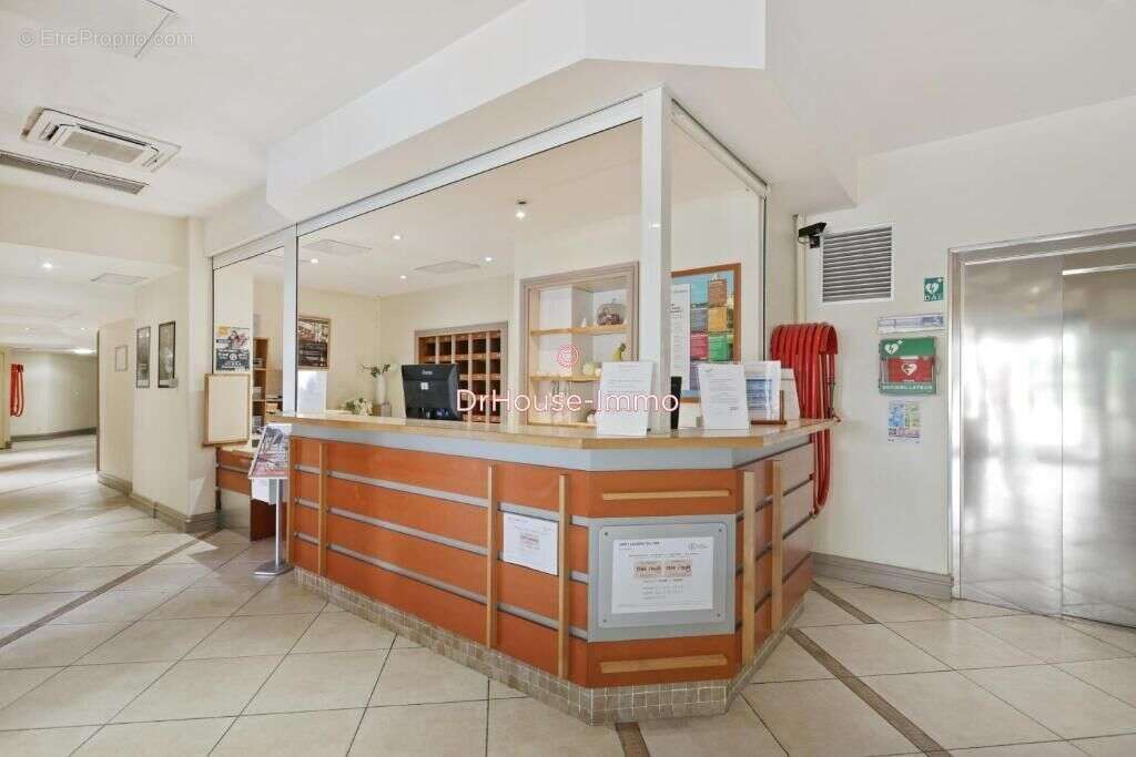 Appartement à SAINT-LAURENT-DU-VAR