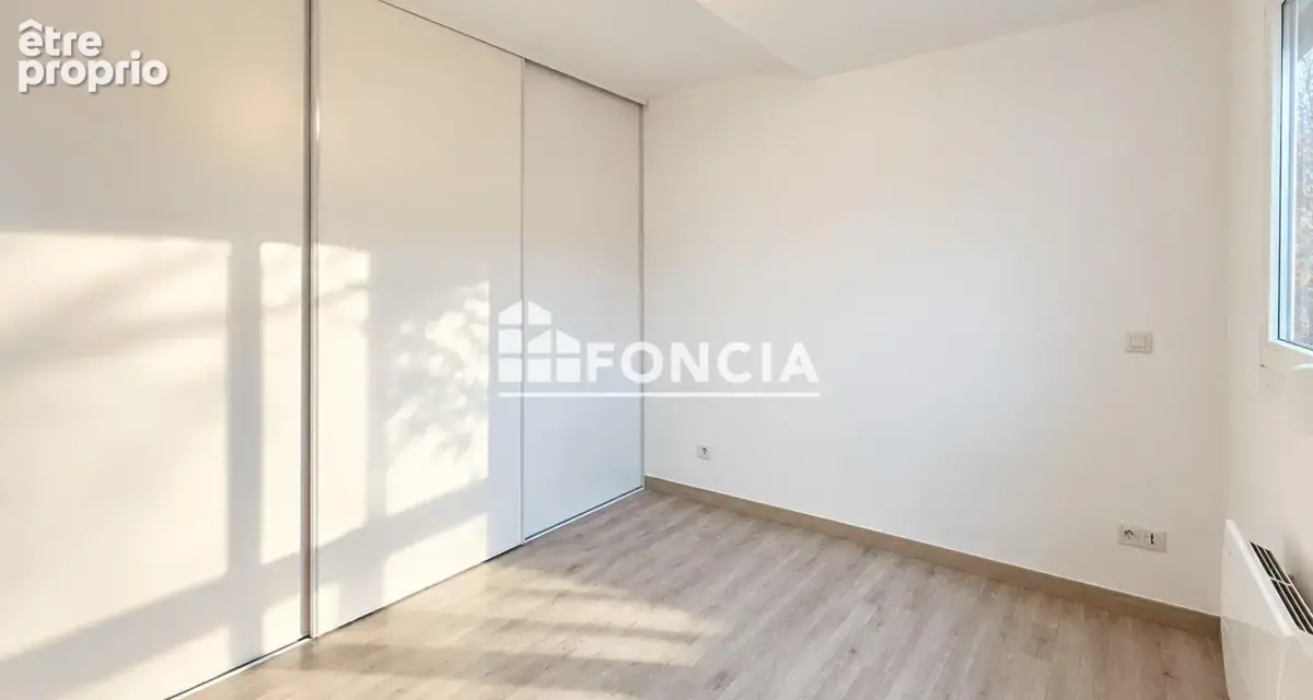  appartement t3 – balcon-terrasse – ascenseur – parking privé - photo 4