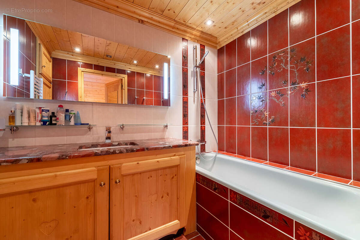 Appartement à LES ALLUES