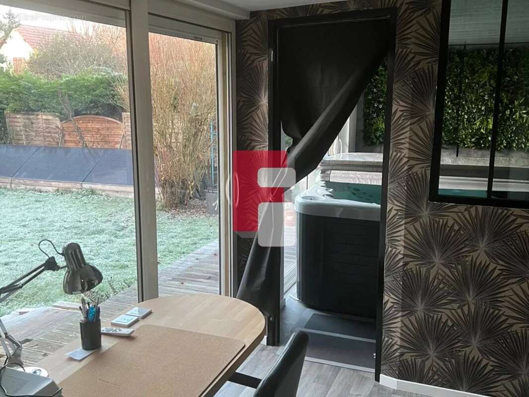 Maison à COURTERANGES