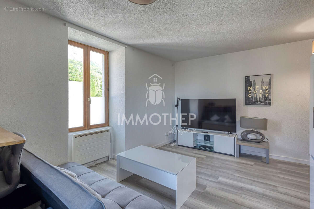 Appartement à MEYLAN