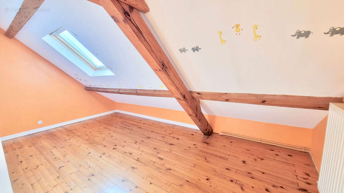 Maison à PONT-DU-CHATEAU