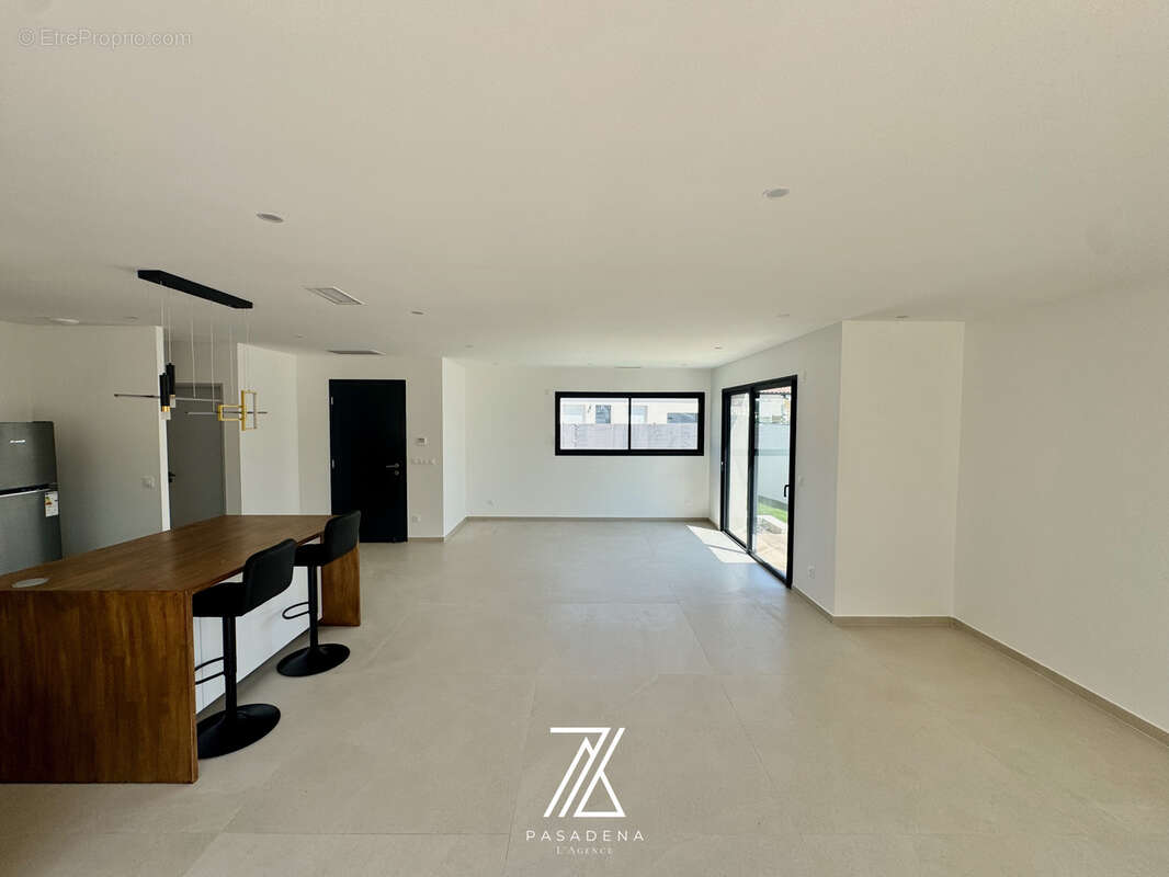 Vente Villa Plaissan T4 - photo 4