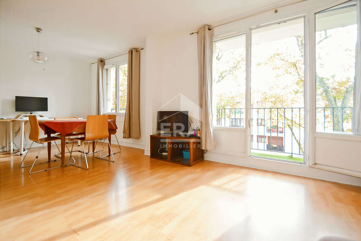Appartement à ISSY-LES-MOULINEAUX