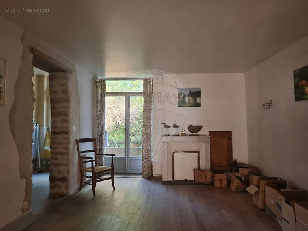 Maison à PREMERY