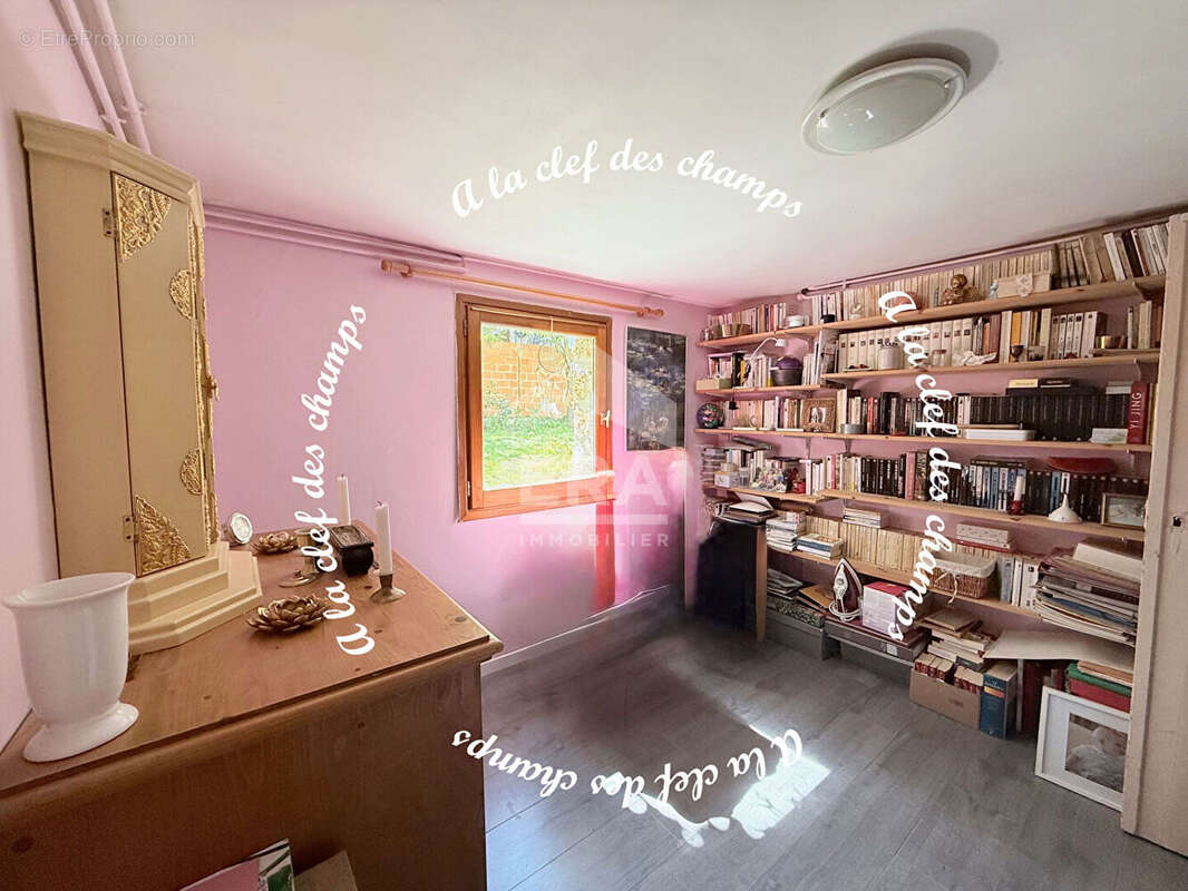 Maison à SAINT-REMY-LES-CHEVREUSE