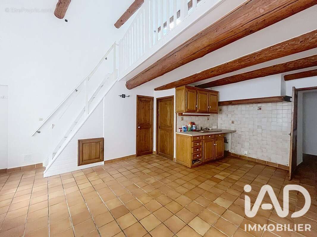Maison 46 m² à Lambesc  - photo 3