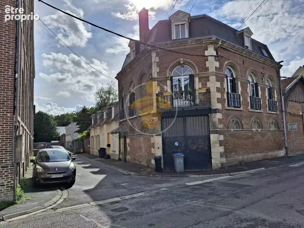 Maison à LA FERE