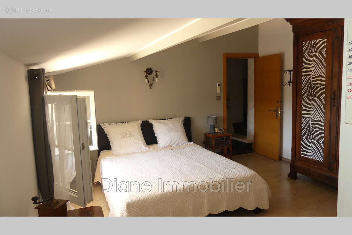 Maison à BELLEGARDE