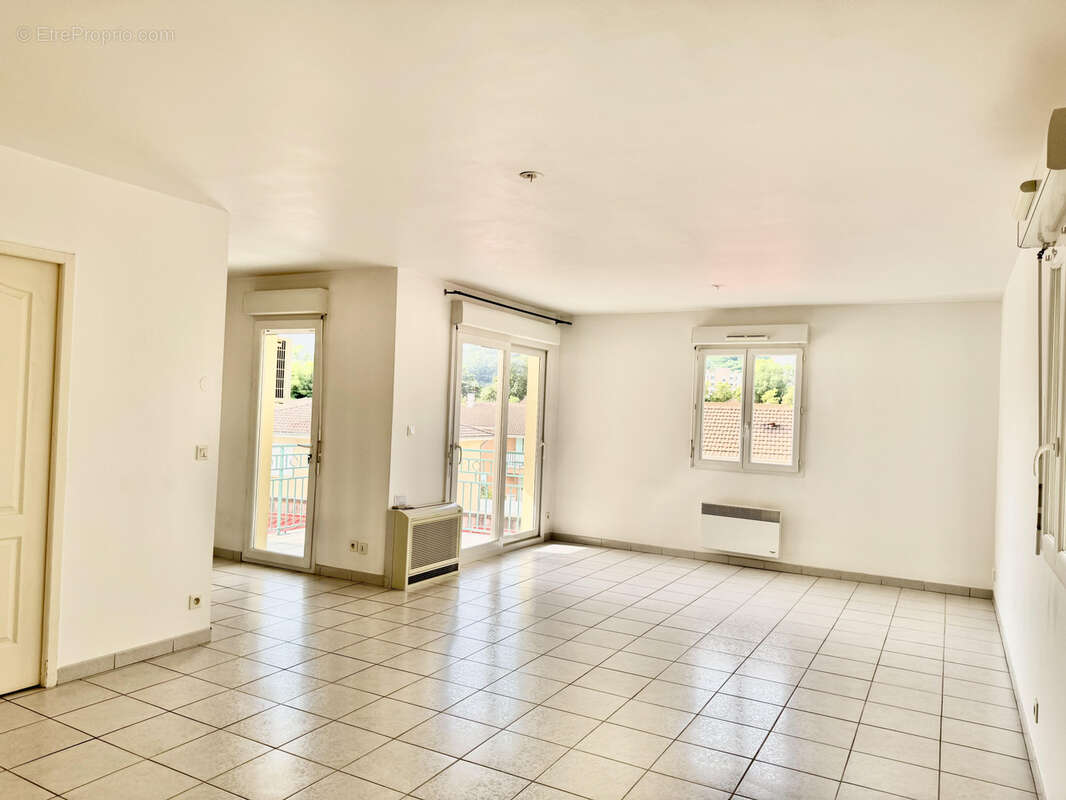 Appartement à BOURGOIN-JALLIEU
