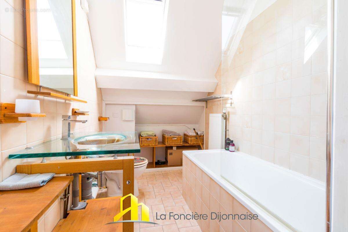 Maison à FONTAINE-LES-DIJON