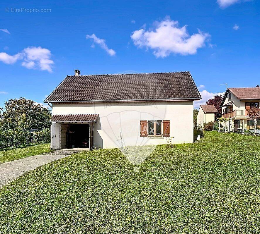 Appartement à FONTAINE-LA-GAILLARDE