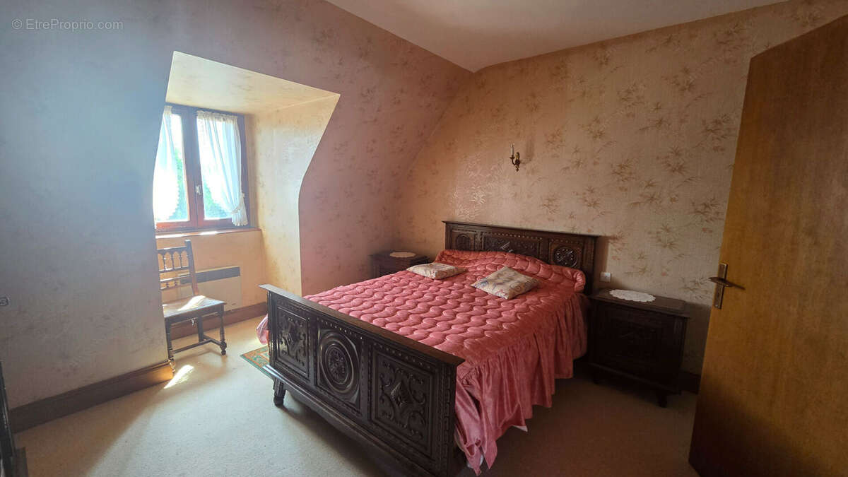 Maison familiale en pierres  22420 Le Vieux Marché - photo 8