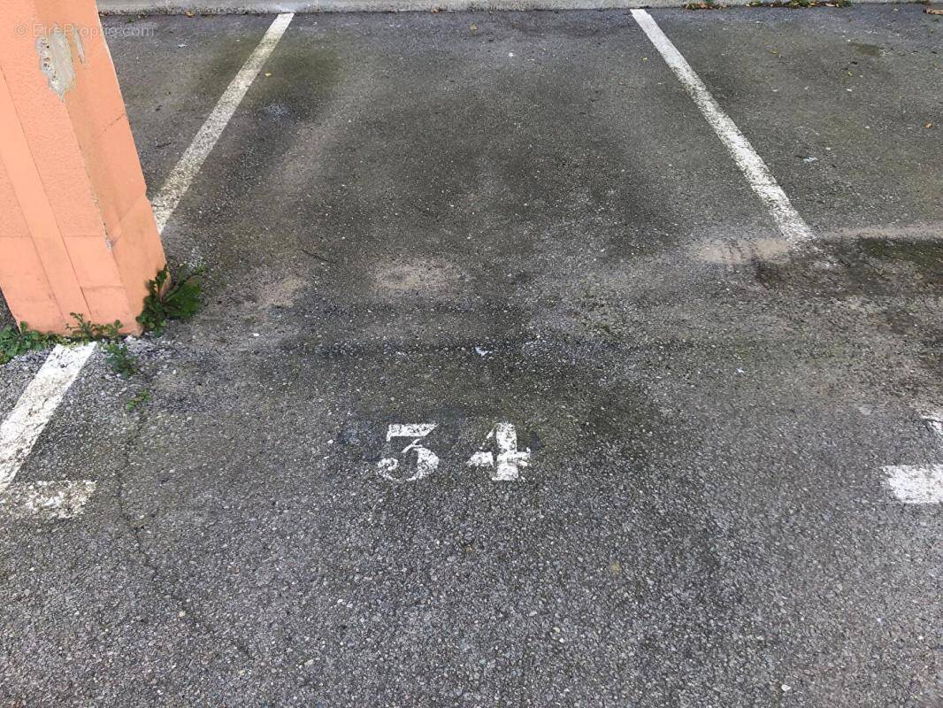 Parking à AGDE