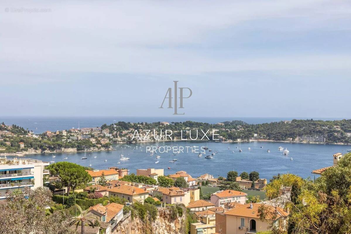 Appartement à VILLEFRANCHE-SUR-MER