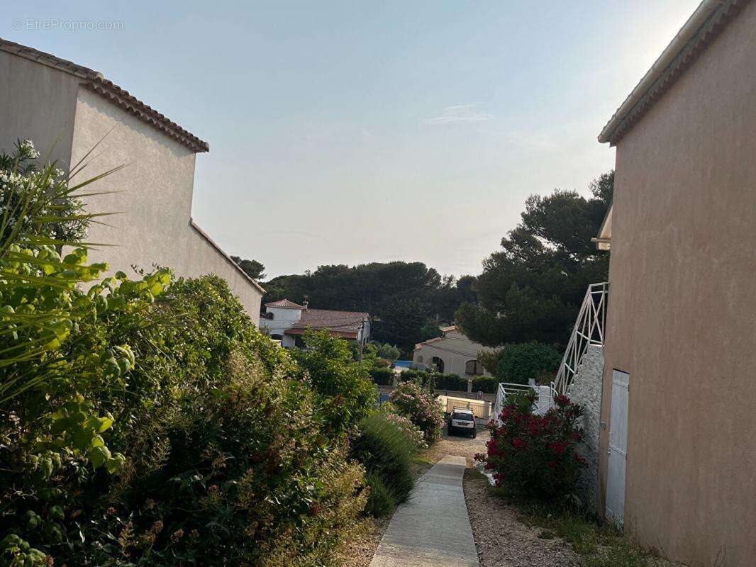 Appartement à SAUSSET-LES-PINS