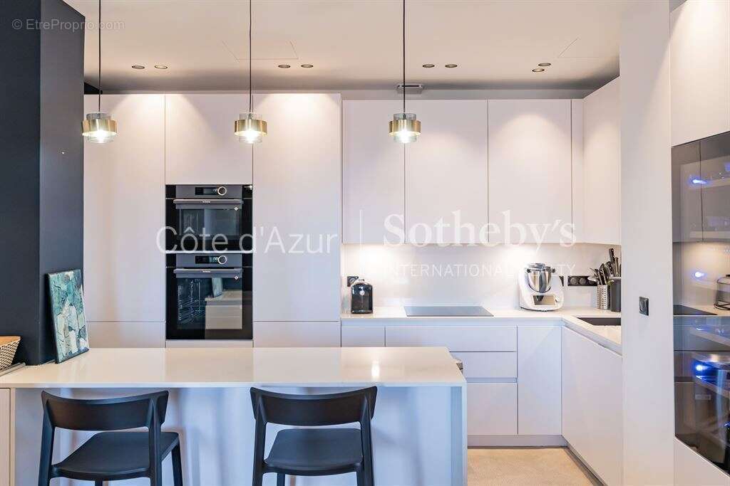 Nice Carré d'Or, appartement Belle Époque de 146 m² avec 4 chambres sur le boulevard Victor Hugo - photo 10