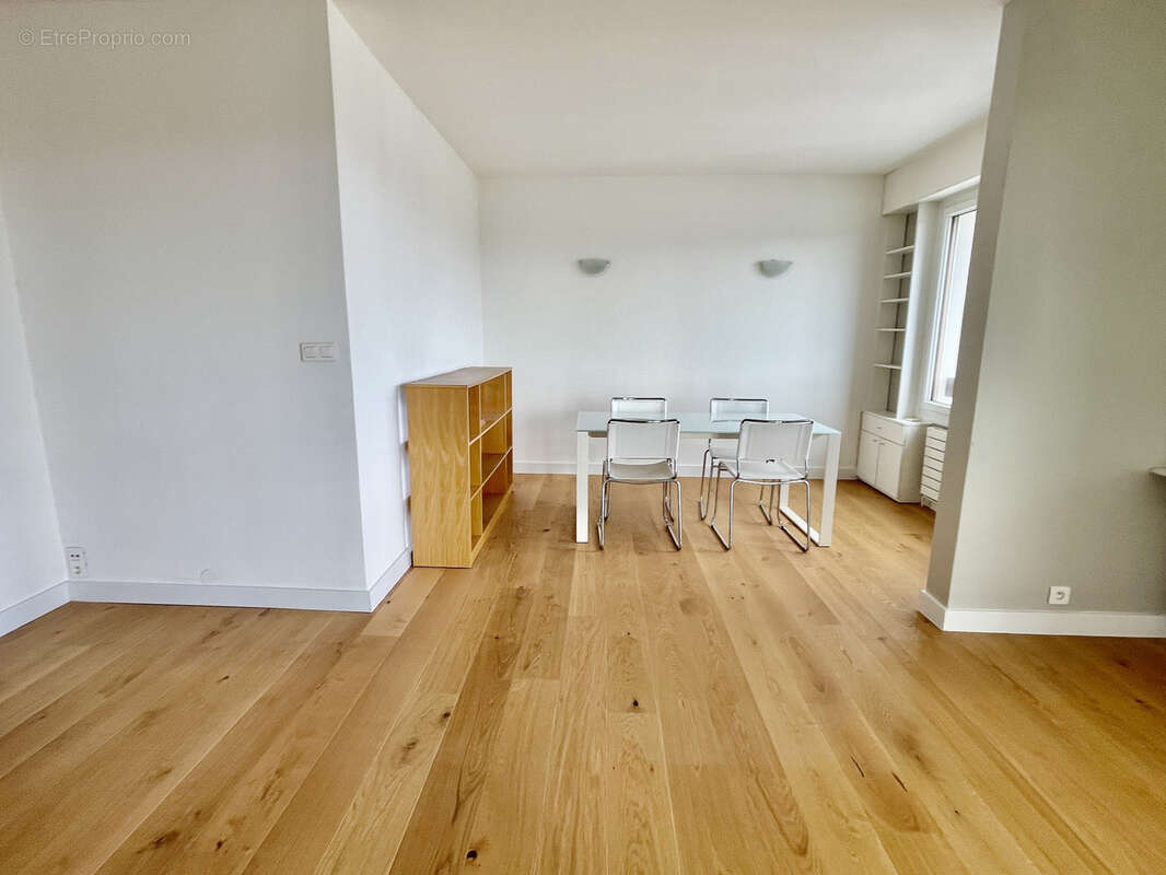 Appartement à FERNEY-VOLTAIRE