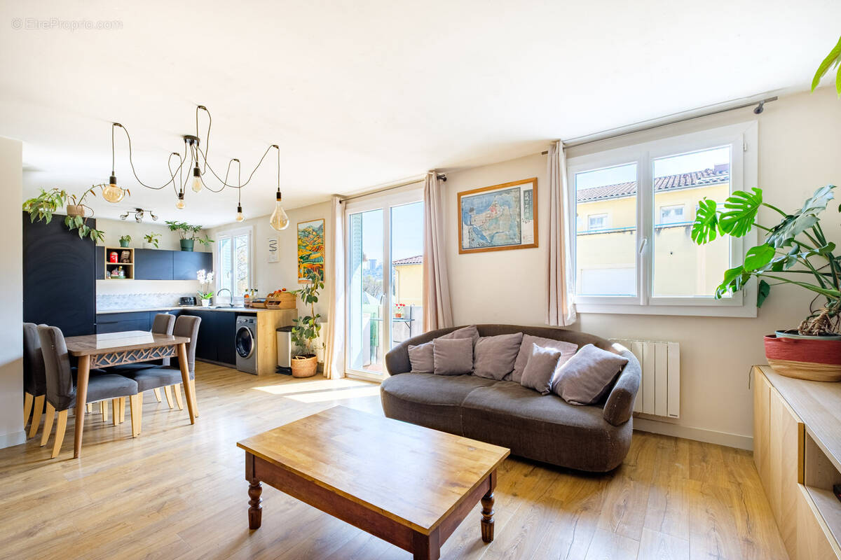 Appartement à LYON-9E