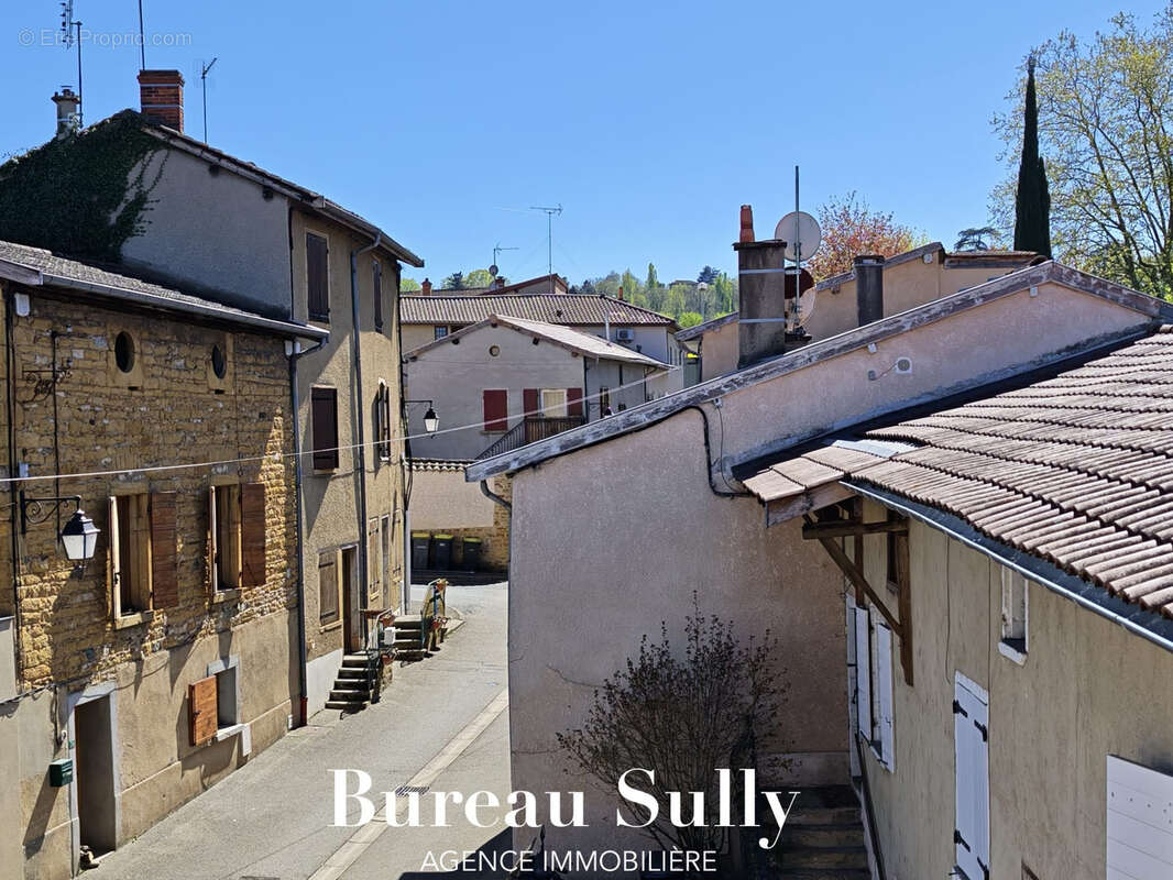 Maison à MARCILLY-D'AZERGUES