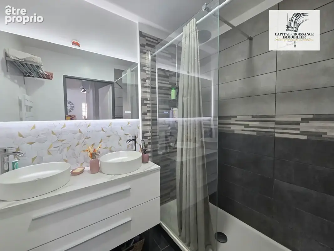 Appartement T3 - Grand Balcon et climatisation - BASSENS - photo 8