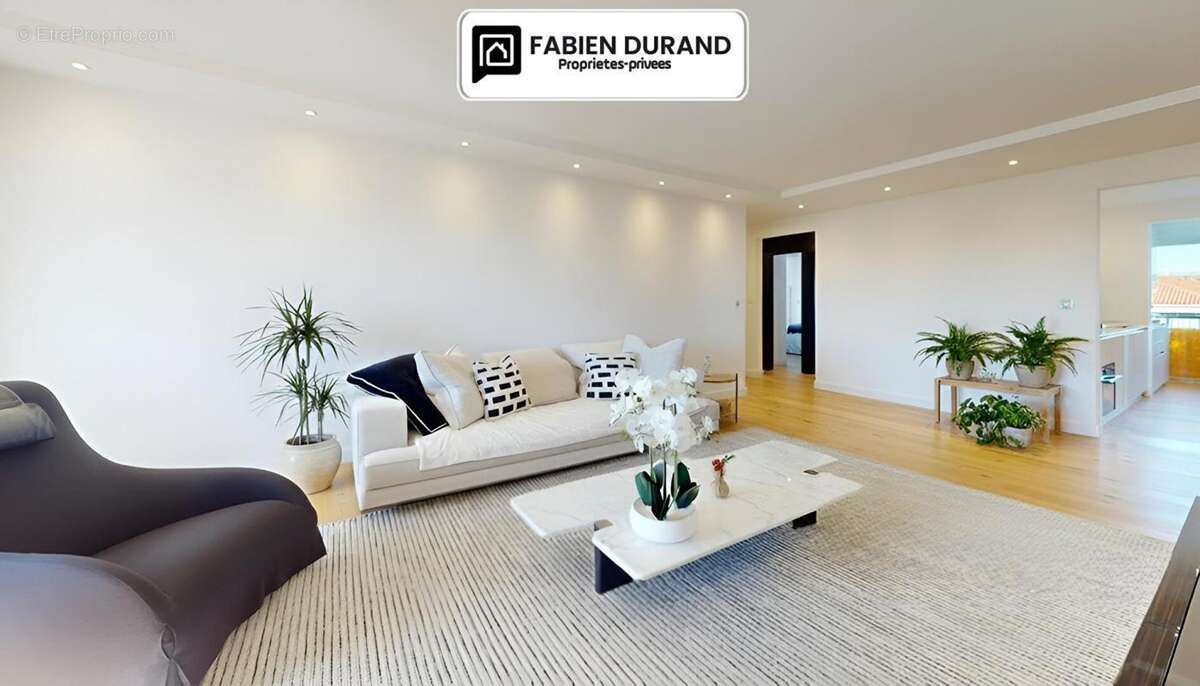 Appartement Unique à Frejus  Plage 3 pièce(s) 70 m2 avec Garage Cave Parking - photo 11