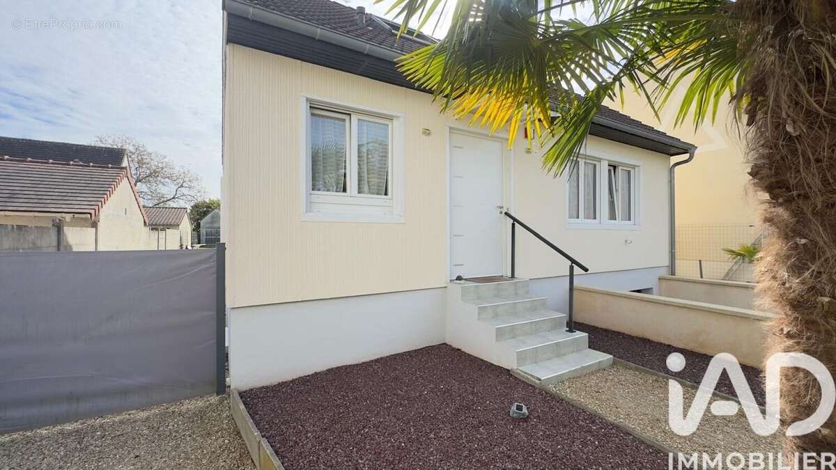 Photo 3 - Maison à SAINT-FARGEAU-PONTHIERRY