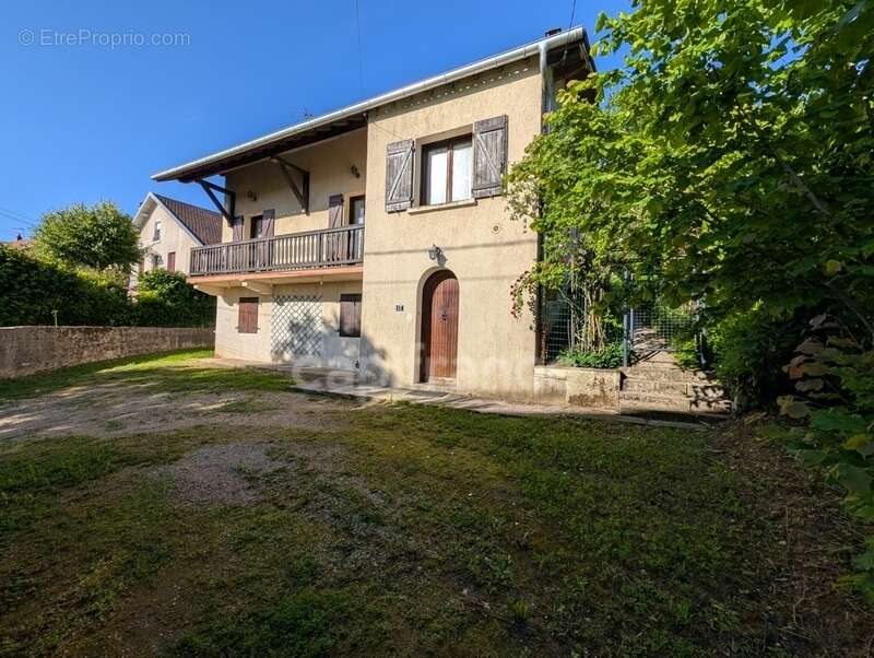 Maison à LONS-LE-SAUNIER