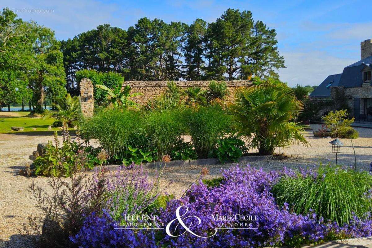 Golfe du morbihan — domaine historique d’exception avec vue et accès direct à l’eau - photo 14