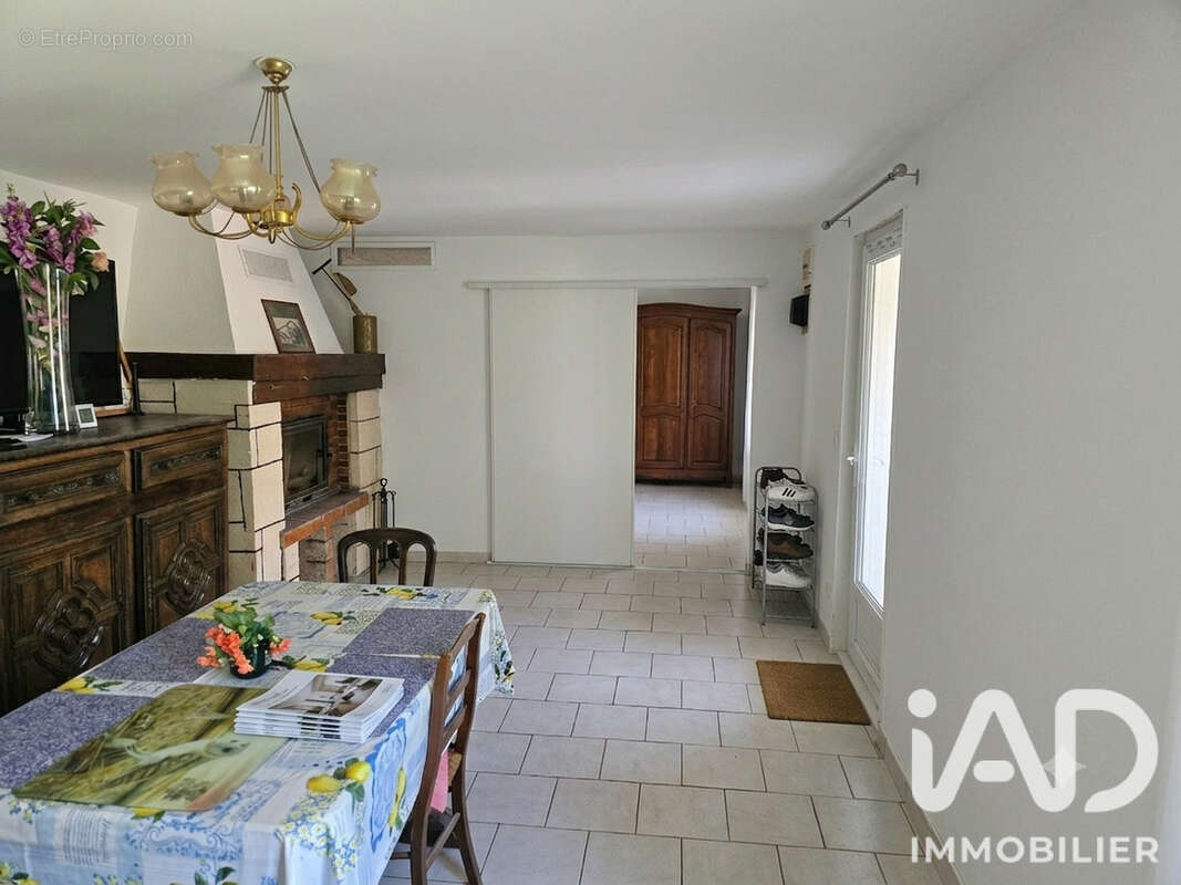 Maison 107 m² à Saint-Sauveur  - photo 7