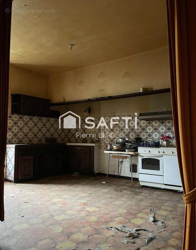Maison 284 m² à Puylaroque  - photo 6