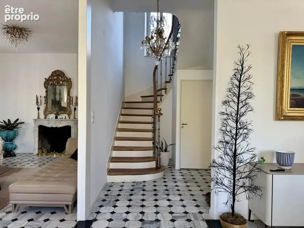 Maison 170 m² à Marseille-9e  - photo 8