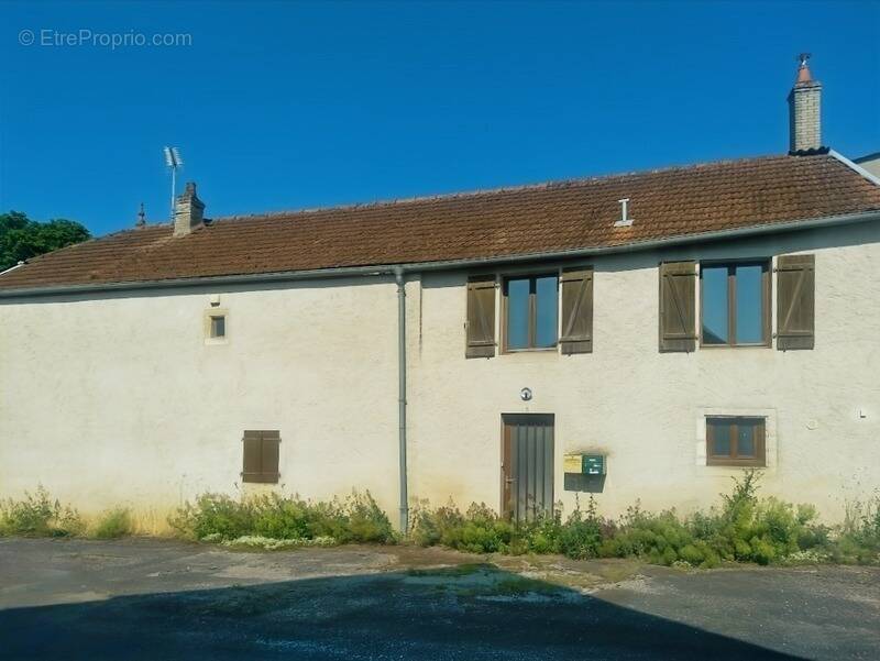 Appartement à CHALANCEY