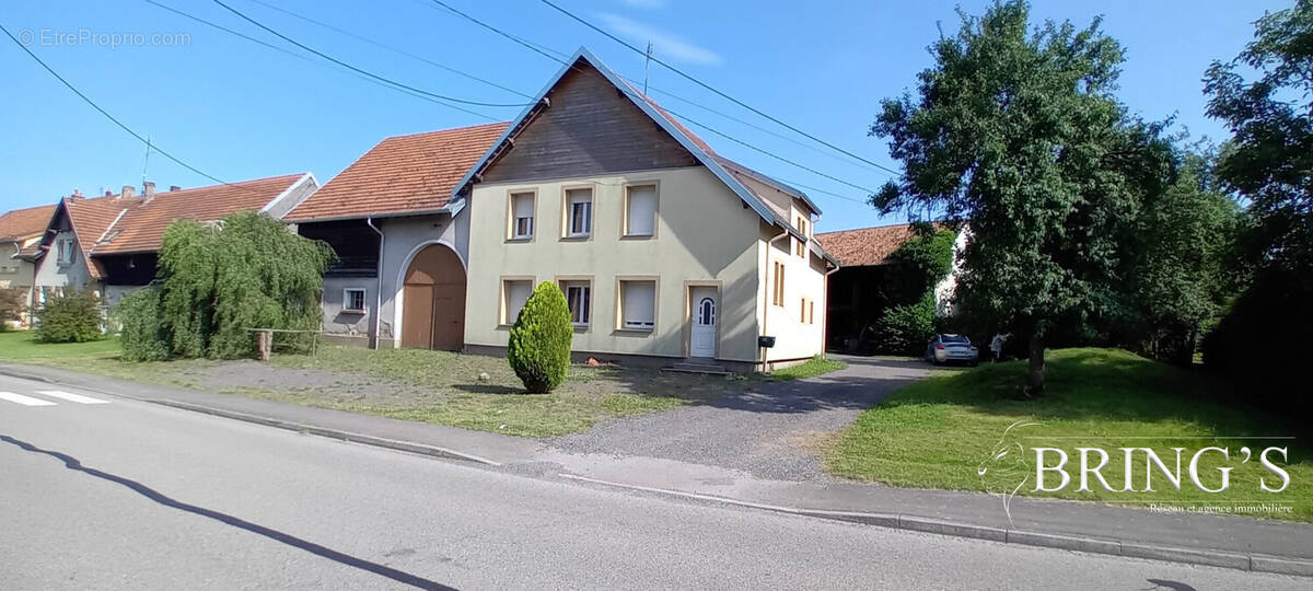 Maison à BRU