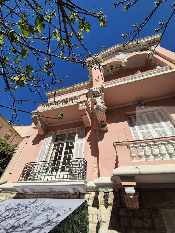 Appartement à MENTON