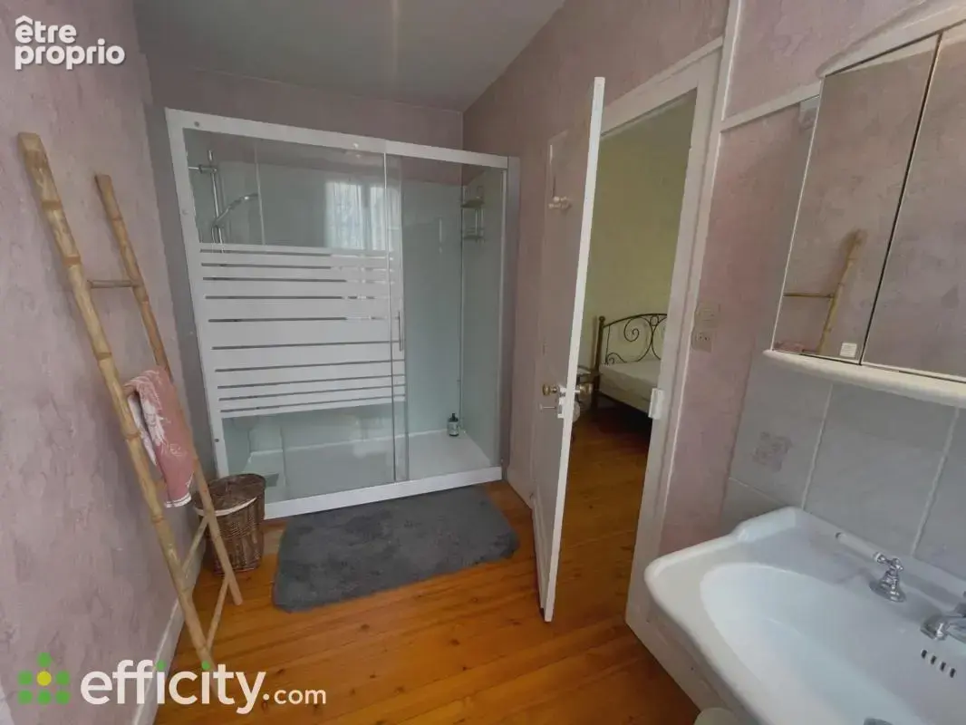 Maison 8 pièces 178 m² à vendre à Coutras (33230) - photo 8