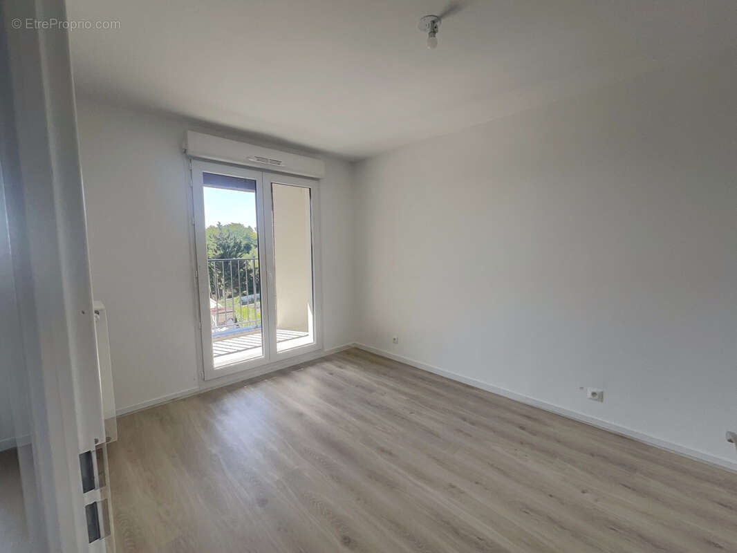 Appartement à POMPONNE
