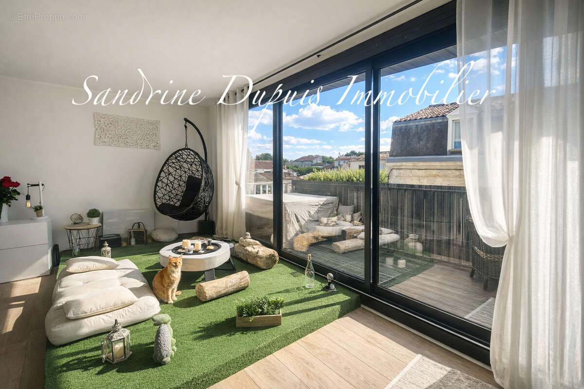 Appartement à SAINTES