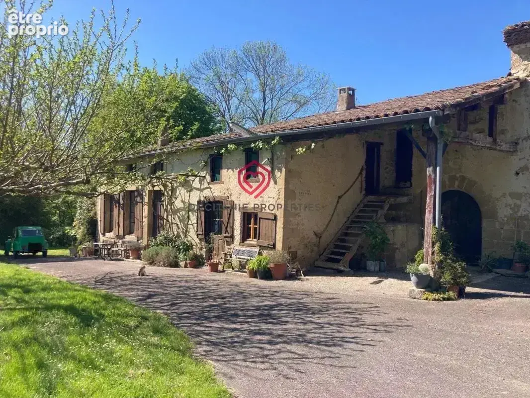 Maison de campagne avec piscine et dépendances - photo 18