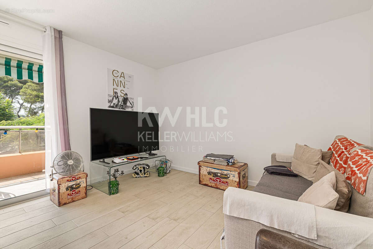 Appartement 65 m² à Le Cannet  - photo 2