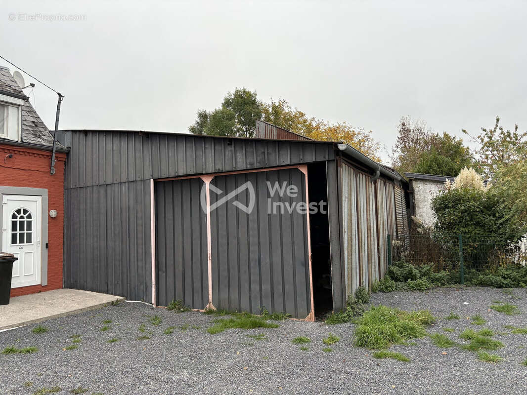 Parking à SAINS-DU-NORD