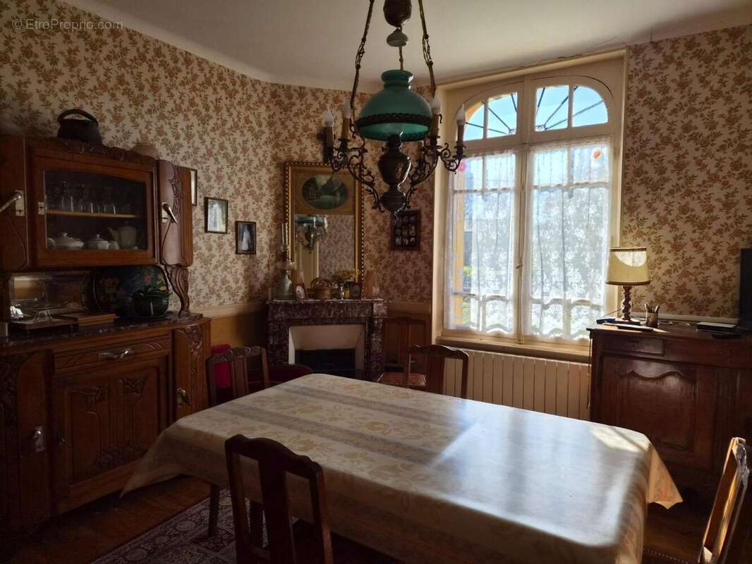 Maison 153 m² à Saint-Bonnet-De-Rochefort  - photo 4