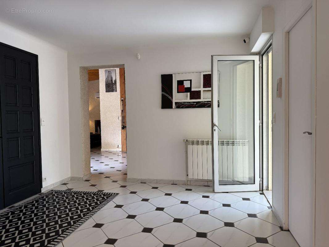 Maison à LABARRERE