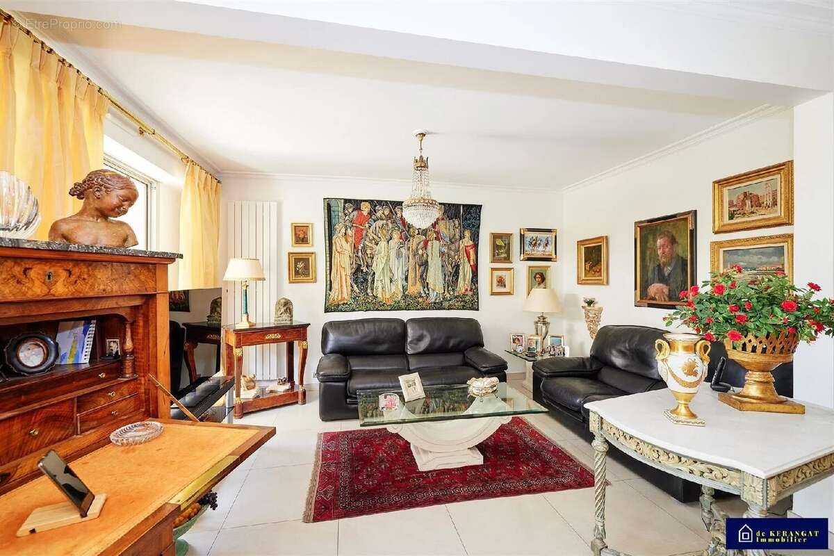 Appartement à LE PLESSIS-ROBINSON