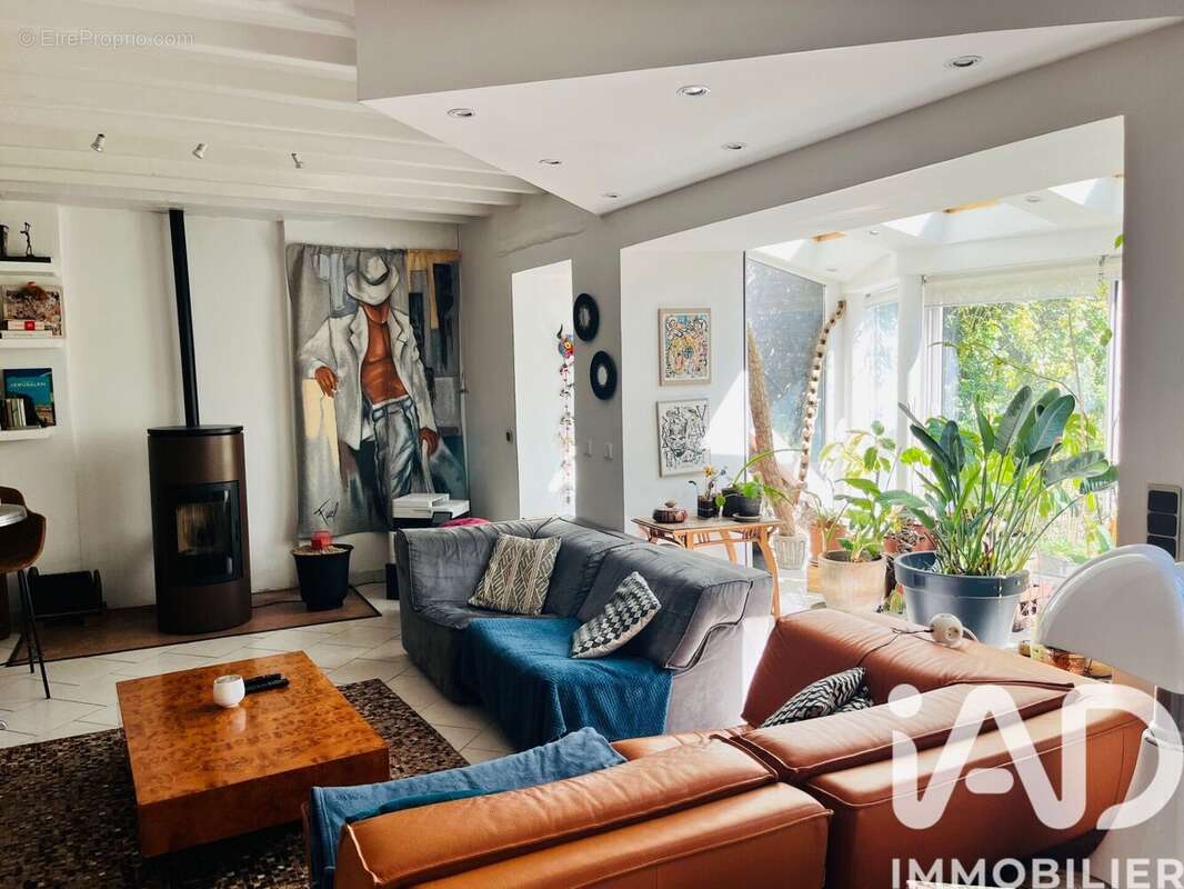 Maison 145 m² à Mondonville-Saint-Jean  - photo 4