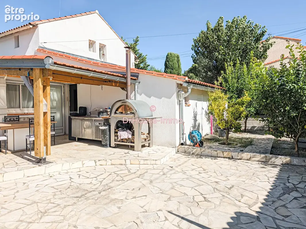 Maison 4 pièces 112 m² à vendre à Marseille-11e (13011) - photo 2