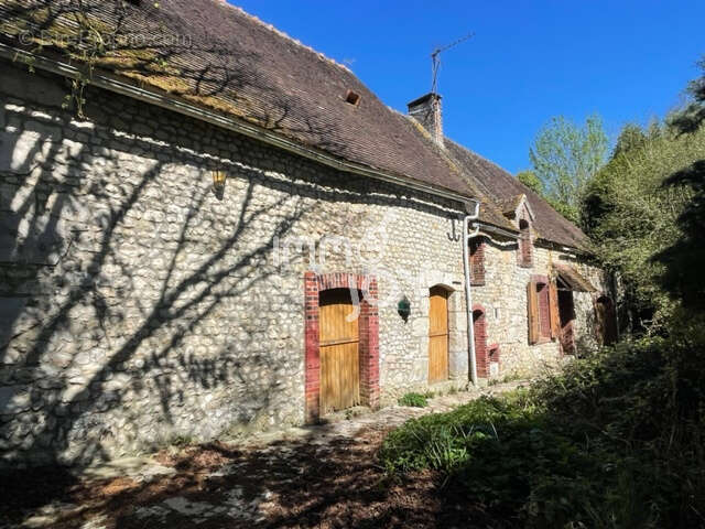Maison à CONDE-SUR-HUISNE