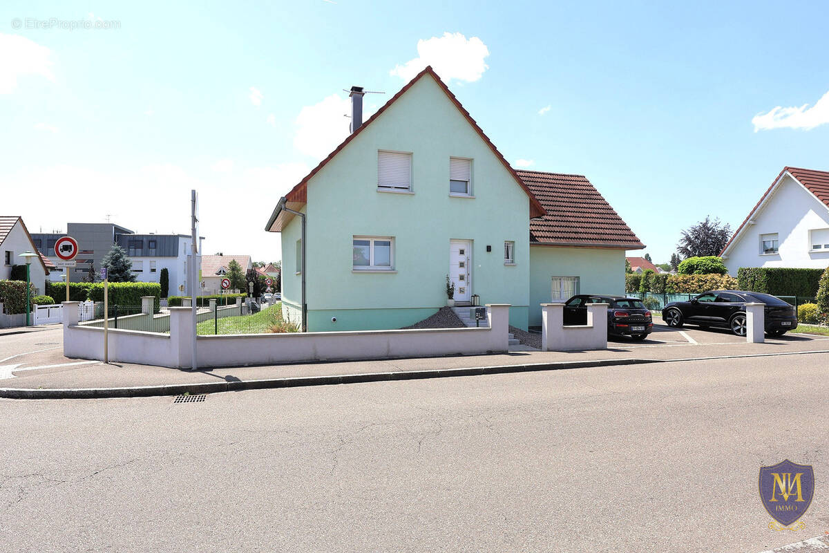 Maison à HUNINGUE